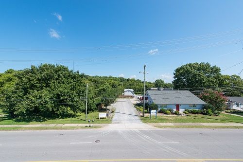 625 Hart Ln, Nashville, TN 37216